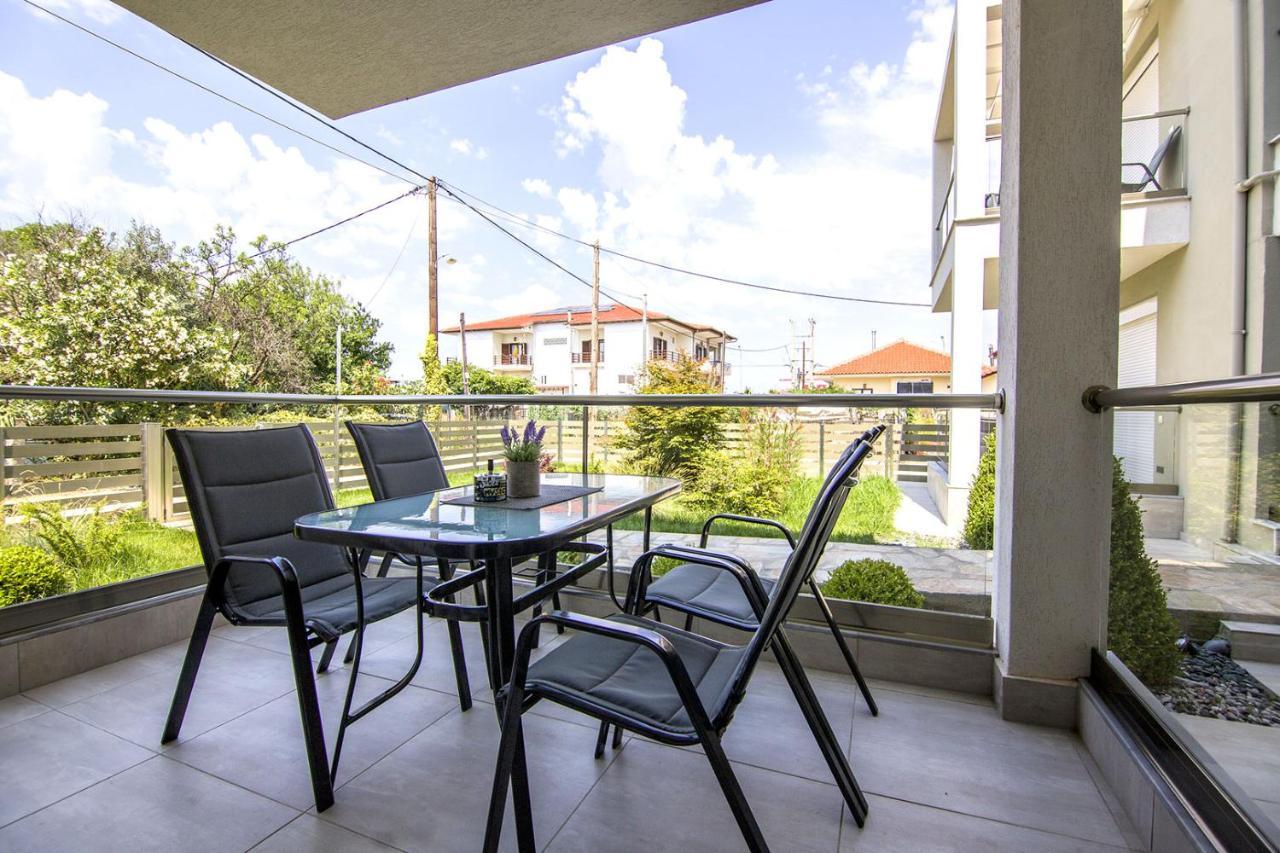 Armonia Resort Ofrinion Exterior photo